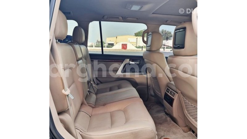 Big with watermark toyota land cruiser ashanti import dubai 41916