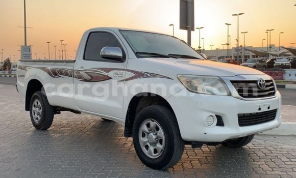 Ra Imported Toyota Hilux funfun Ọkọ̀ in Import - Dubai ni Ashanti Ra Imported Toyota Hilux funfun Ọkọ̀ in Import - Dubai ni Ashanti