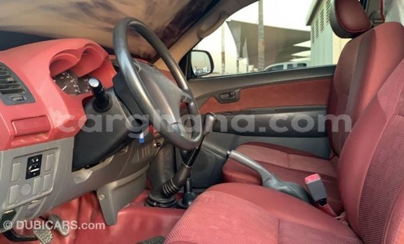 Ra Imported Toyota Hilux funfun Ọkọ̀ in Import - Dubai ni Ashanti Ra Imported Toyota Hilux funfun Ọkọ̀ in Import - Dubai ni Ashanti