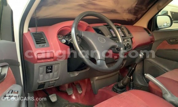 Ra Imported Toyota Hilux funfun Ọkọ̀ in Import - Dubai ni Ashanti Ra Imported Toyota Hilux funfun Ọkọ̀ in Import - Dubai ni Ashanti