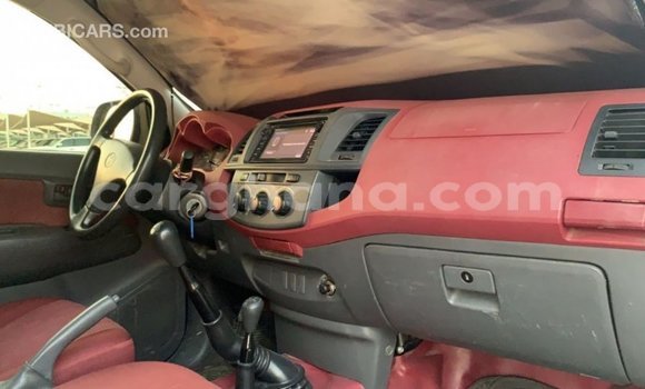 Ra Imported Toyota Hilux funfun Ọkọ̀ in Import - Dubai ni Ashanti Ra Imported Toyota Hilux funfun Ọkọ̀ in Import - Dubai ni Ashanti