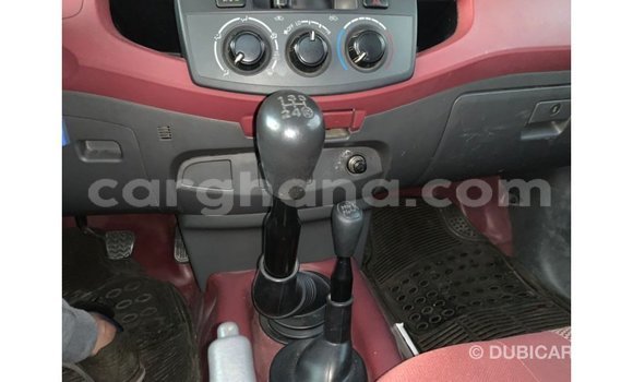 Ra Imported Toyota Hilux funfun Ọkọ̀ in Import - Dubai ni Ashanti Ra Imported Toyota Hilux funfun Ọkọ̀ in Import - Dubai ni Ashanti