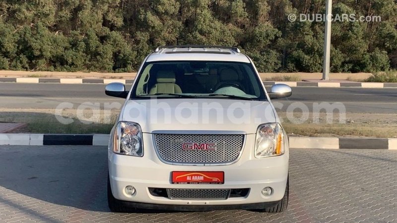 Big with watermark gmc yukon ashanti import dubai 41921