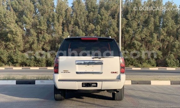 Ra Imported GMC Yukon funfun Ọkọ̀ in Import - Dubai ni Ashanti Ra Imported GMC Yukon funfun Ọkọ̀ in Import - Dubai ni Ashanti