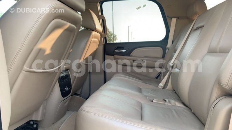 Big with watermark gmc yukon ashanti import dubai 41921