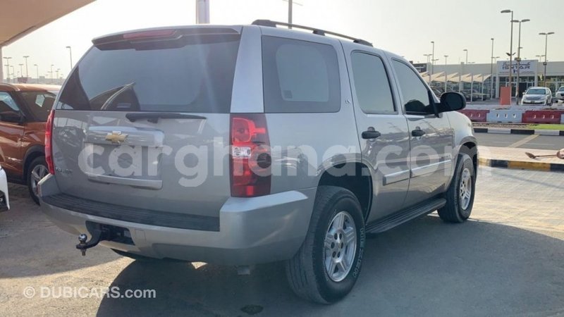 Big with watermark chevrolet tahoe ashanti import dubai 41941