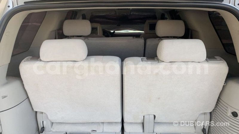 Big with watermark chevrolet tahoe ashanti import dubai 41941