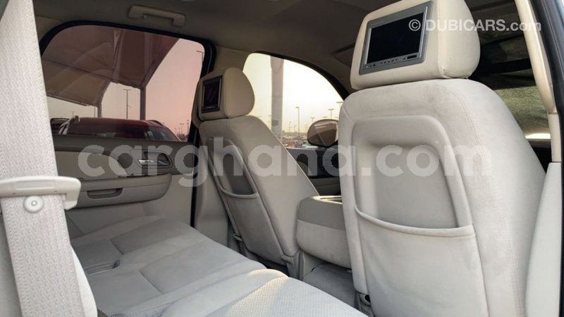 Big with watermark chevrolet tahoe ashanti import dubai 41941