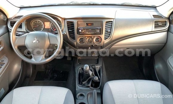 Ra Imported Mitsubishi L200 funfun Ọkọ̀ in Import - Dubai ni Ashanti Ra Imported Mitsubishi L200 funfun Ọkọ̀ in Import - Dubai ni Ashanti