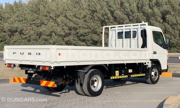 Ra Imported Mitsubishi Carisma funfun Ọkọ̀ in Import - Dubai ni Ashanti Ra Imported Mitsubishi Carisma funfun Ọkọ̀ in Import - Dubai ni Ashanti