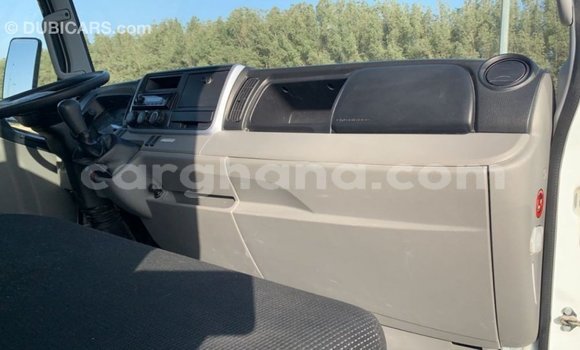 Ra Imported Mitsubishi Carisma funfun Ọkọ̀ in Import - Dubai ni Ashanti Ra Imported Mitsubishi Carisma funfun Ọkọ̀ in Import - Dubai ni Ashanti