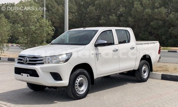 Ra Imported Toyota Hilux funfun Ọkọ̀ in Import - Dubai ni Ashanti Ra Imported Toyota Hilux funfun Ọkọ̀ in Import - Dubai ni Ashanti