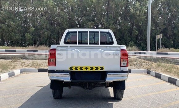 Ra Imported Toyota Hilux funfun Ọkọ̀ in Import - Dubai ni Ashanti Ra Imported Toyota Hilux funfun Ọkọ̀ in Import - Dubai ni Ashanti