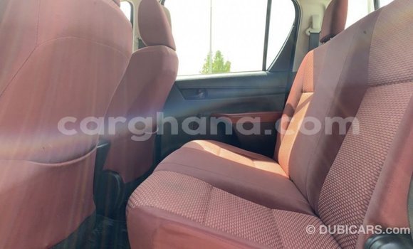 Ra Imported Toyota Hilux funfun Ọkọ̀ in Import - Dubai ni Ashanti Ra Imported Toyota Hilux funfun Ọkọ̀ in Import - Dubai ni Ashanti