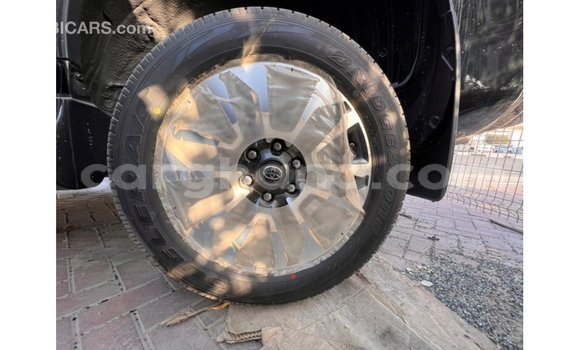 Sayi Imported Toyota Prado Black Mota in Import - Dubai a Ashanti Sayi Imported Toyota Prado Black Mota in Import - Dubai a Ashanti
