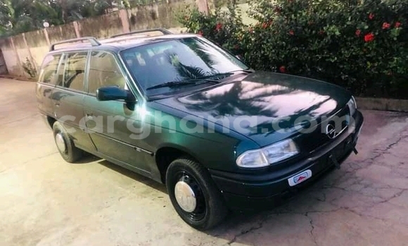 Ra Àlòkù Opel Astra Miiran Ọkọ̀ in Accra ni Greater Accra Ra Àlòkù Opel Astra Miiran Ọkọ̀ in Accra ni Greater Accra