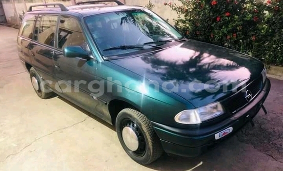 Ra Àlòkù Opel Astra Miiran Ọkọ̀ in Accra ni Greater Accra Ra Àlòkù Opel Astra Miiran Ọkọ̀ in Accra ni Greater Accra