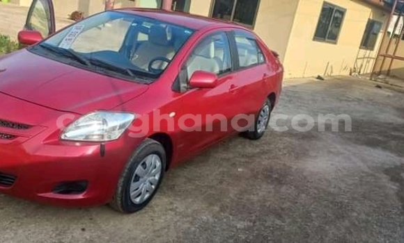 Sayi Na hannu Toyota Yaris Red Mota in Accra a Greater Accra Sayi Na hannu Toyota Yaris Red Mota in Accra a Greater Accra