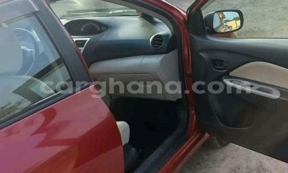 Sayi Na hannu Toyota Yaris Red Mota in Accra a Greater Accra Sayi Na hannu Toyota Yaris Red Mota in Accra a Greater Accra