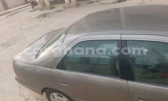 Sayi Na hannu Toyota Camry Brown Mota in Accra a Greater Accra Sayi Na hannu Toyota Camry Brown Mota in Accra a Greater Accra
