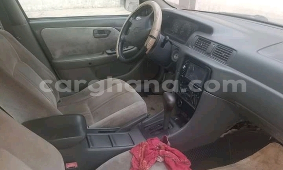 Sayi Na hannu Toyota Camry Brown Mota in Accra a Greater Accra Sayi Na hannu Toyota Camry Brown Mota in Accra a Greater Accra