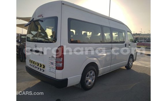 Ra Imported Toyota Hiace funfun Ọkọ̀ in Import - Dubai ni Ashanti Ra Imported Toyota Hiace funfun Ọkọ̀ in Import - Dubai ni Ashanti