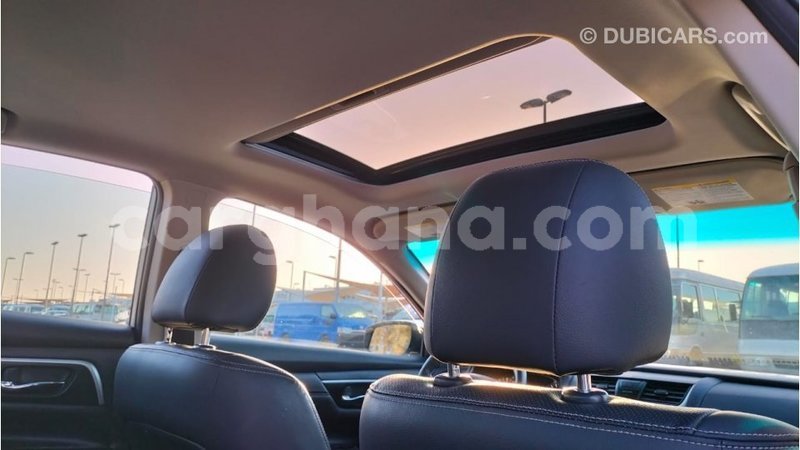 Big with watermark nissan altima ashanti import dubai 41985