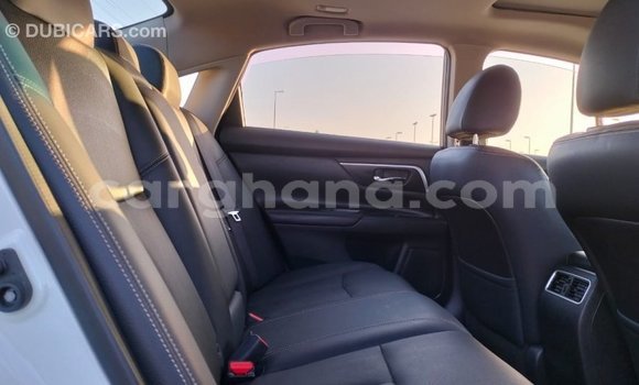 Buy Import Nissan Altima White Car in Import - Dubai in Ashanti Buy Import Nissan Altima White Car in Import - Dubai in Ashanti
