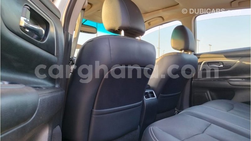 Big with watermark nissan altima ashanti import dubai 41985