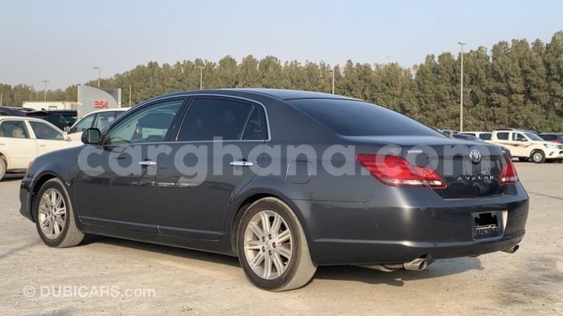 Big with watermark toyota avalon ashanti import dubai 41997