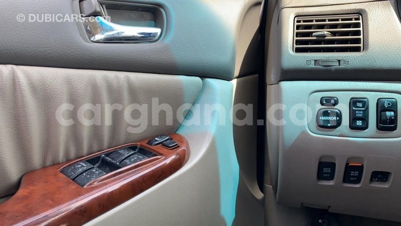 Big with watermark toyota sienna ashanti import dubai 42025