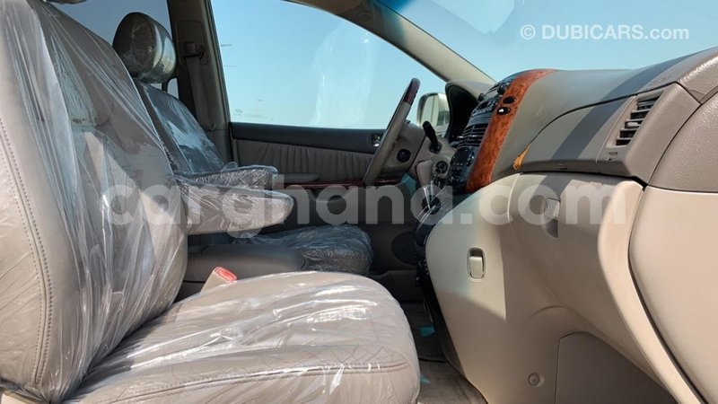 Big with watermark toyota sienna ashanti import dubai 42025