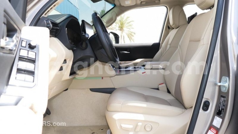 Big with watermark toyota land cruiser ashanti import dubai 42028