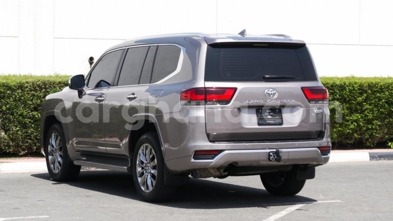 Big with watermark toyota land cruiser ashanti import dubai 42028