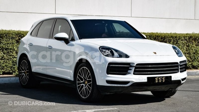 Big with watermark porsche cayenne ashanti import dubai 42030