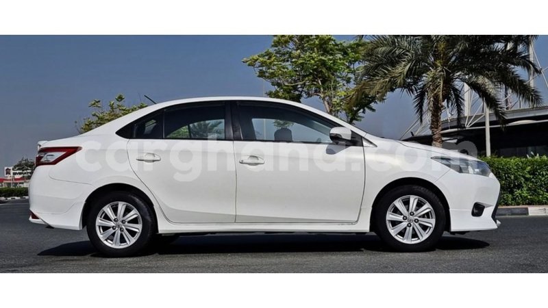 Big with watermark toyota yaris ashanti import dubai 42031