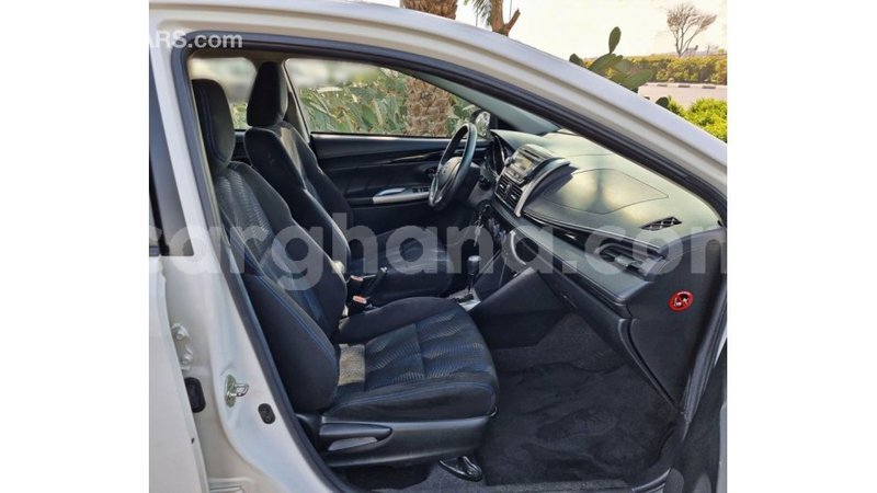 Big with watermark toyota yaris ashanti import dubai 42031