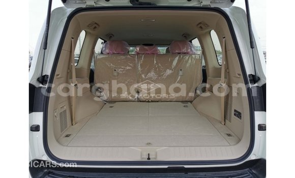 Sayi Imported Toyota Land Cruiser White Mota in Import - Dubai a Ashanti Sayi Imported Toyota Land Cruiser White Mota in Import - Dubai a Ashanti