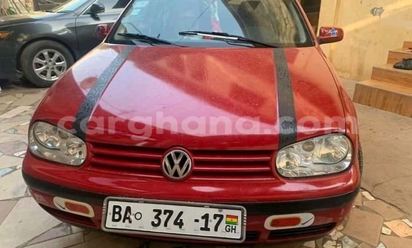 Sayi Na hannu Volkswagen Golf Red Mota in Accra a Greater Accra