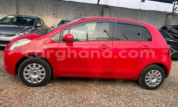 Ra Àlòkù Toyota Yaris Red Ọkọ̀ in Sekondi–Takoradi Metropolitan ni Oorun Ra Àlòkù Toyota Yaris Red Ọkọ̀ in Sekondi–Takoradi Metropolitan ni Oorun