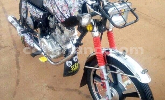 Sayi Na hannu Royal Enfield BULLET Black Motsi in Accra a Greater Accra Sayi Na hannu Royal Enfield BULLET Black Motsi in Accra a Greater Accra