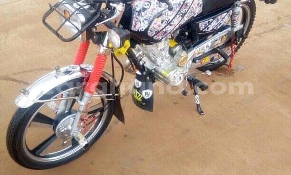 Sayi Na hannu Royal Enfield BULLET Black Motsi in Accra a Greater Accra Sayi Na hannu Royal Enfield BULLET Black Motsi in Accra a Greater Accra