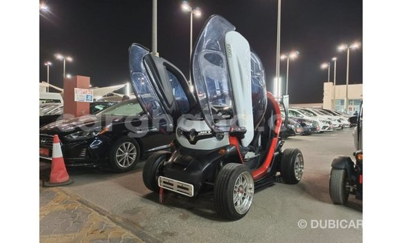 Ra Imported Renault Twizy Red Ọkọ̀ in Import - Dubai ni Ashanti Ra Imported Renault Twizy Red Ọkọ̀ in Import - Dubai ni Ashanti