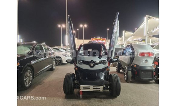 Ra Imported Renault Twizy Red Ọkọ̀ in Import - Dubai ni Ashanti Ra Imported Renault Twizy Red Ọkọ̀ in Import - Dubai ni Ashanti