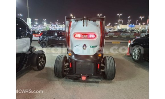 Ra Imported Renault Twizy Red Ọkọ̀ in Import - Dubai ni Ashanti Ra Imported Renault Twizy Red Ọkọ̀ in Import - Dubai ni Ashanti