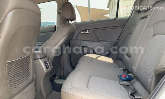 Ra Imported Kia Sportage funfun Ọkọ̀ in Import - Dubai ni Ashanti Ra Imported Kia Sportage funfun Ọkọ̀ in Import - Dubai ni Ashanti