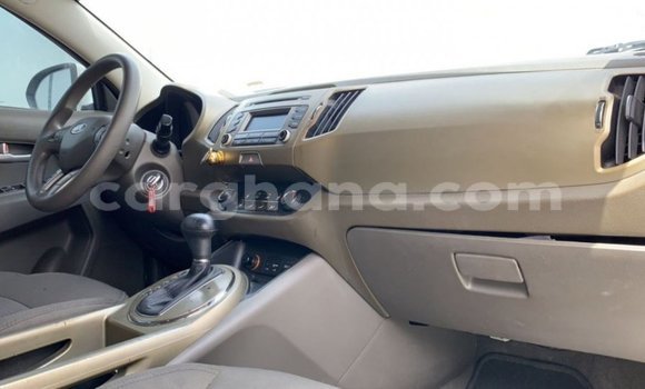 Ra Imported Kia Sportage funfun Ọkọ̀ in Import - Dubai ni Ashanti Ra Imported Kia Sportage funfun Ọkọ̀ in Import - Dubai ni Ashanti