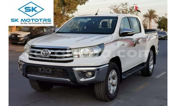 Buy Import Toyota Hilux White Car in Import - Dubai in Ashanti Buy Import Toyota Hilux White Car in Import - Dubai in Ashanti