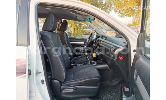 Buy Import Toyota Hilux White Car in Import - Dubai in Ashanti Buy Import Toyota Hilux White Car in Import - Dubai in Ashanti