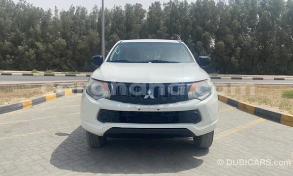 Ra Imported Mitsubishi L200 funfun Ọkọ̀ in Import - Dubai ni Ashanti Ra Imported Mitsubishi L200 funfun Ọkọ̀ in Import - Dubai ni Ashanti